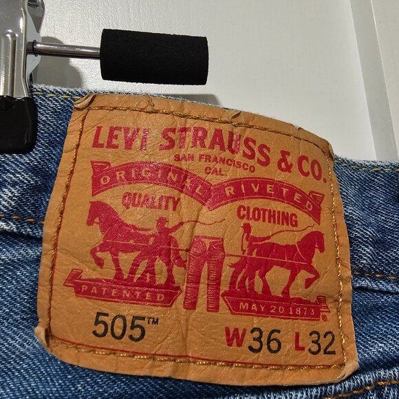 Levi's Jeans Mens 505 size 36" inseam 32" - Picture 3 of 9